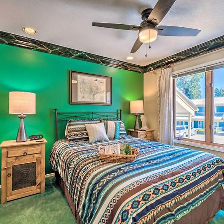 Eclectic Home With Deck 4 Miles To Ski Cloudcroft! 외부 사진