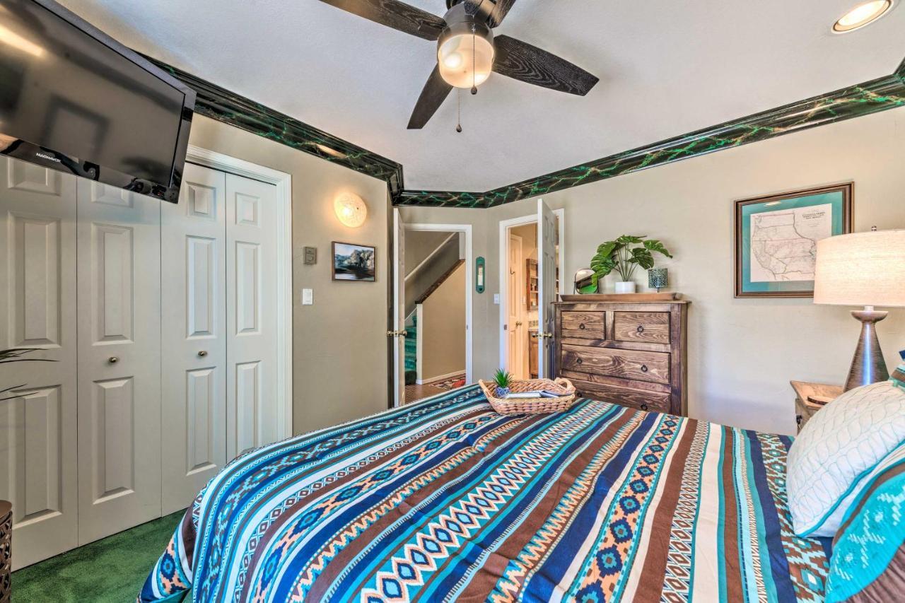 Eclectic Home With Deck 4 Miles To Ski Cloudcroft! 외부 사진